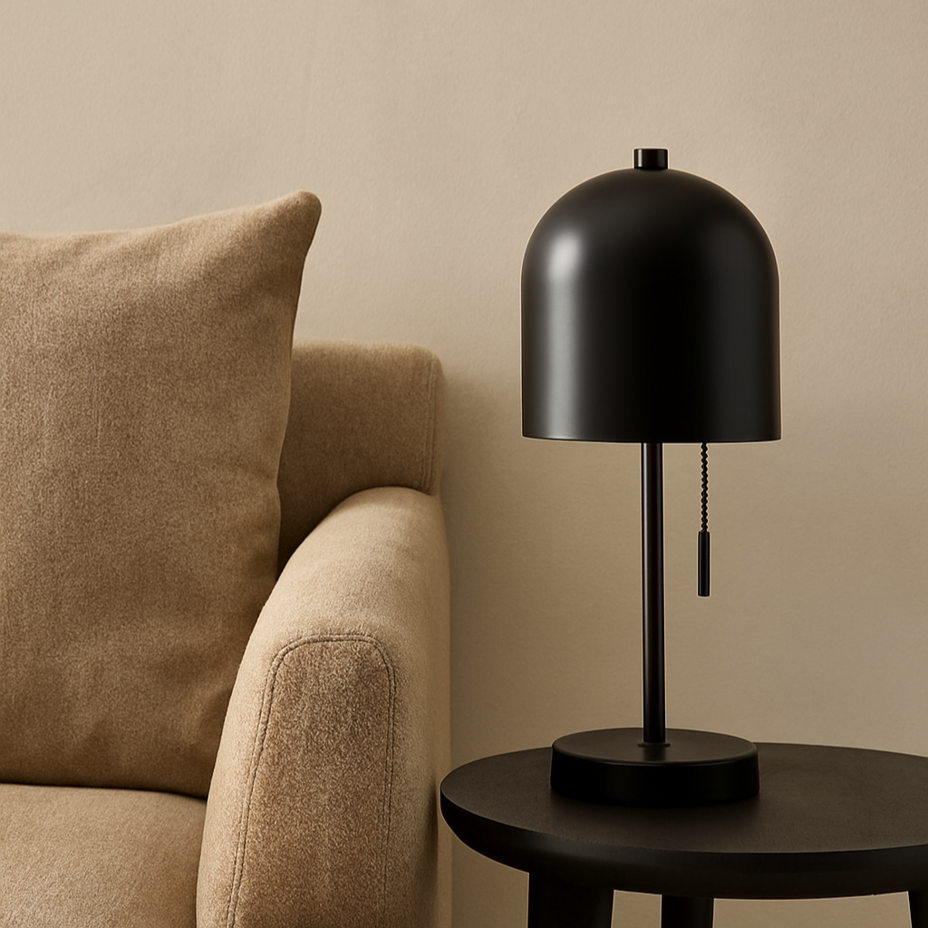 Lampe de table noire en métal LIVIA