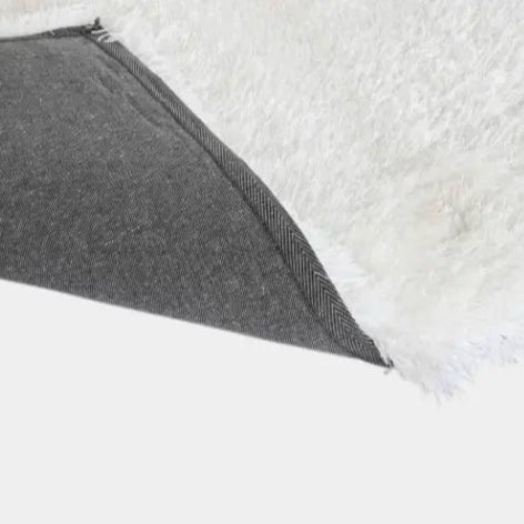 Tapis en fourrure blanche contenant de la soie, TEDDY S - 120 x 180
