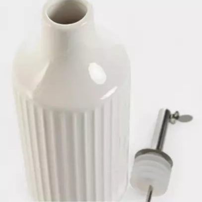 Huilier blanc en porcelaine striée KALEN