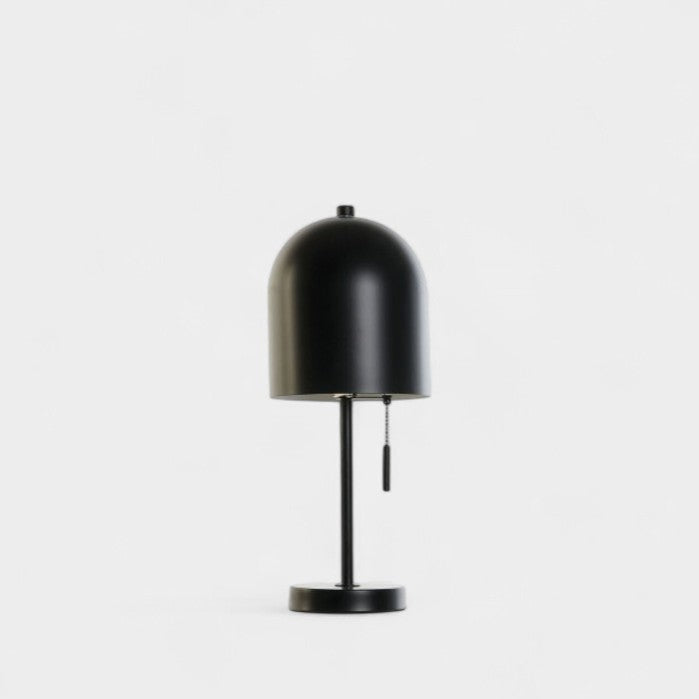Lampe de table noire en métal LIVIA