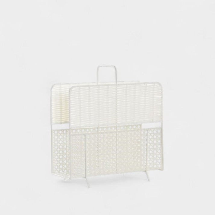 Porte-revues en métal blanc et osier naturel