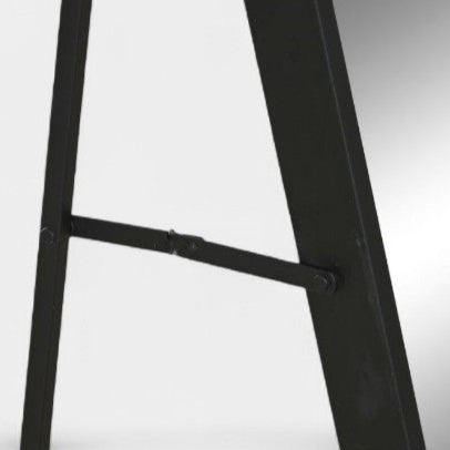 Miroir sur pied en métal noir