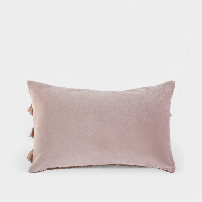 Coussin rectangulaire bohème à pompons bordeaux