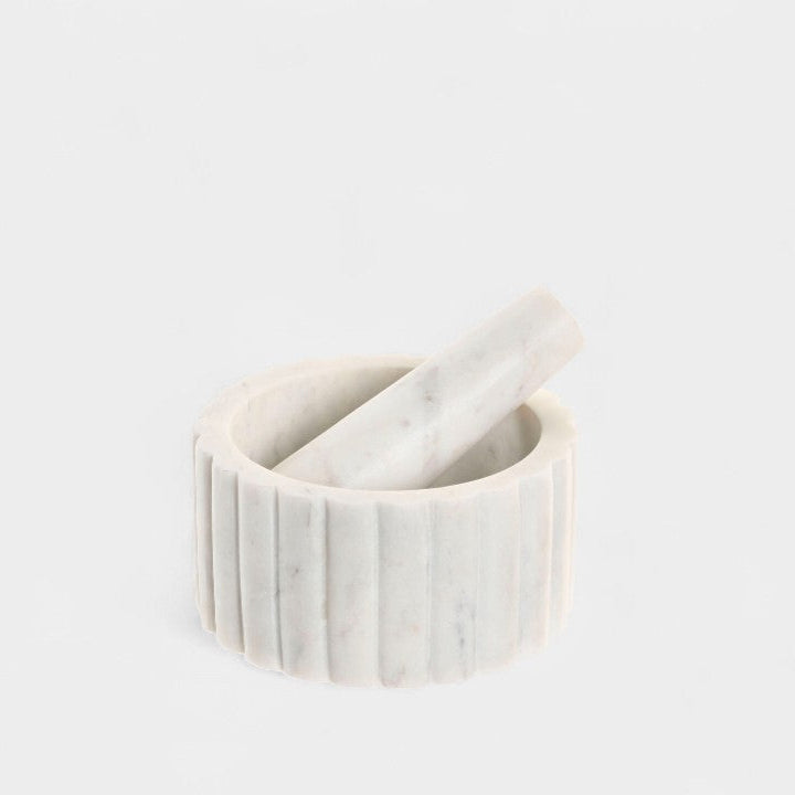 Mortier de cuisine en marbre blanc