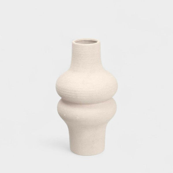 Vase sculptural blanc en céramique