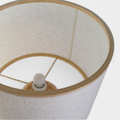 Lampe à poser en bambou tressé et abat-jour clair