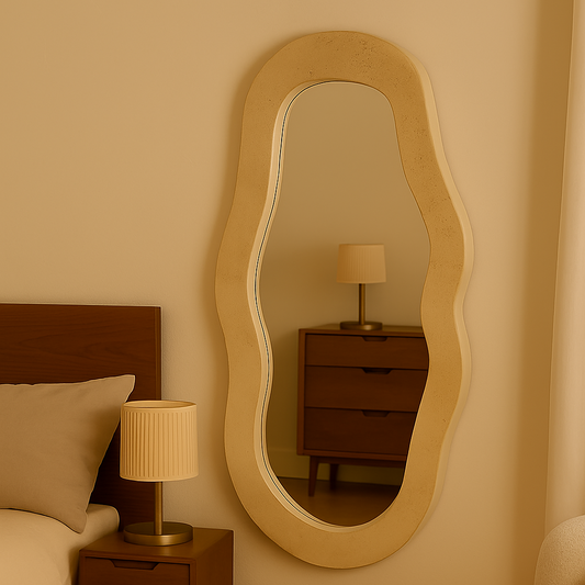 Grand miroir mural organique beige