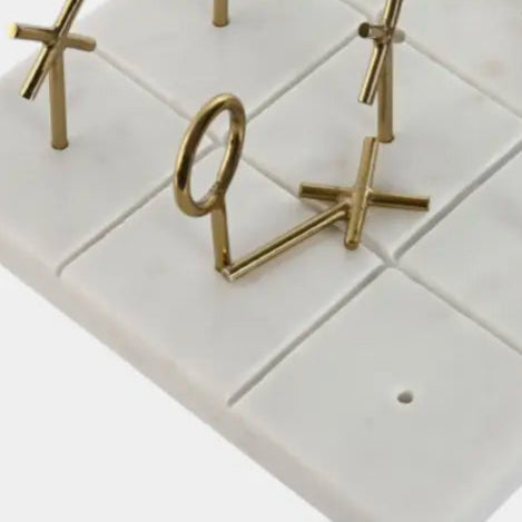 Jeu de morpion décoratif en marbre et pièces dorés DALI