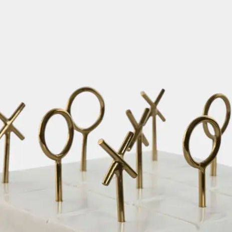 Jeu de morpion décoratif en marbre et pièces dorés DALI
