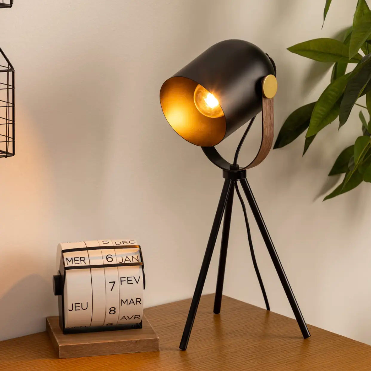Lampe de bureau atmosphera noire sur trépieds LISE