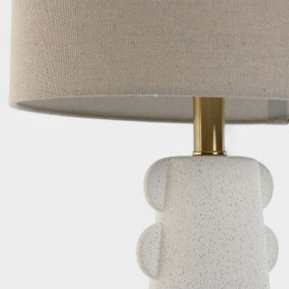Lampe sculpturale en grès blanc et abat jour en lin MARISE