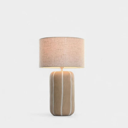 Lampe en céramique beige à rayures blanches AMALIA
