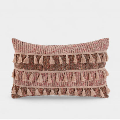 Coussin rectangulaire bohème à pompons bordeaux