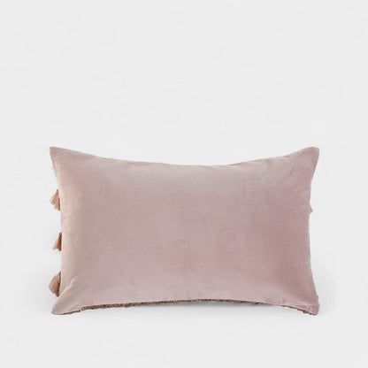 Coussin rectangulaire bohème à pompons bordeaux