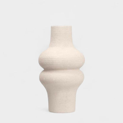 Vase sculptural blanc en céramique