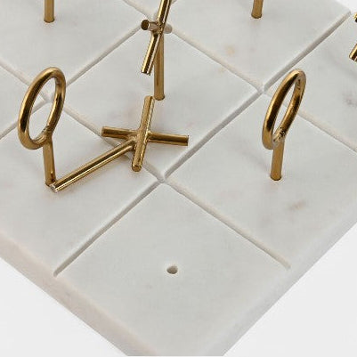 Jeu de morpion en marbre blanc et acier doré