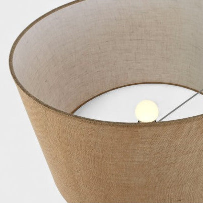 Lampe martelée dorée et abat-jour beige