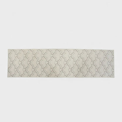 Tapis de couloir beige à motif oriental