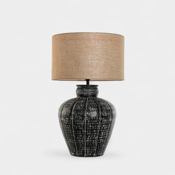 Lampe en aluminium texturée noire