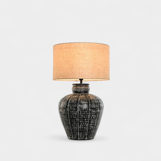 Lampe en aluminium texturée noire