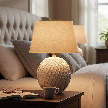 Lampe de bureau ronde en céramique travaillée